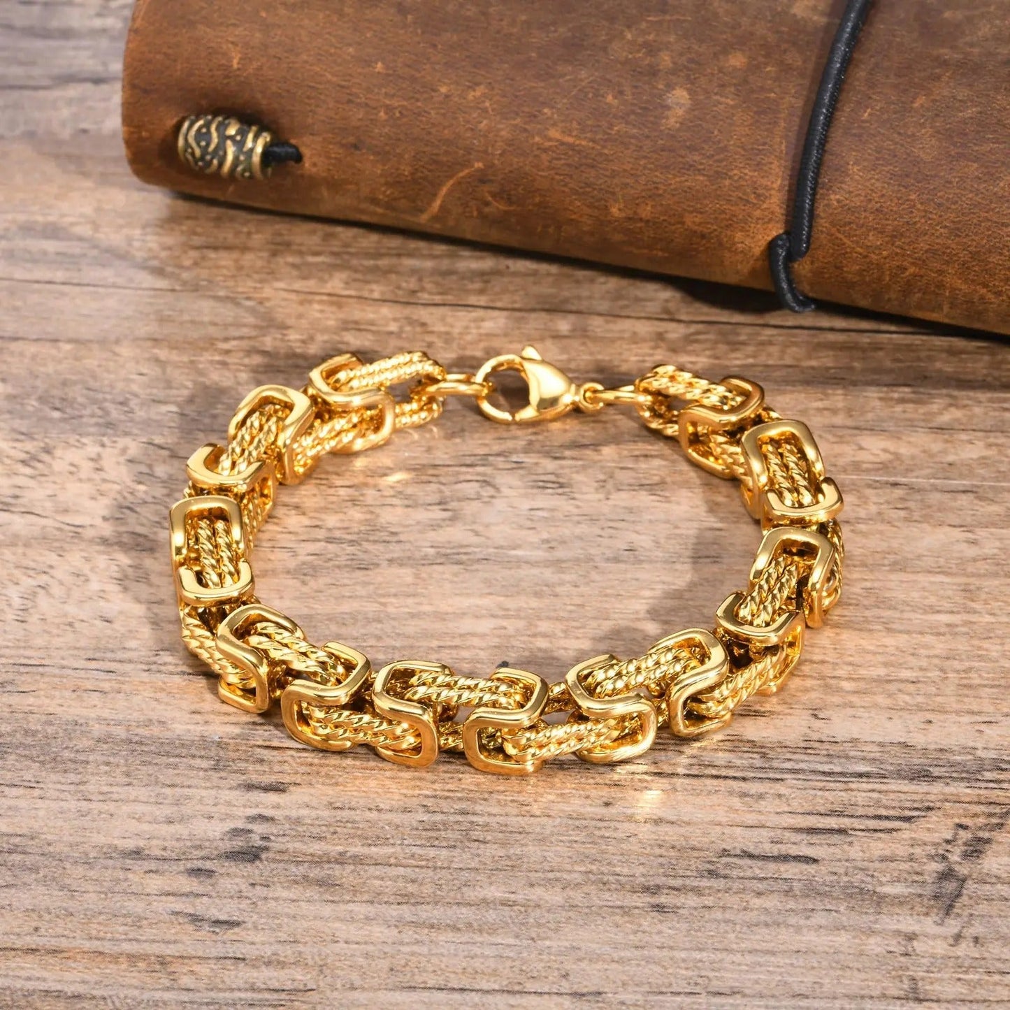 Glinn - Rogue Forged Chain Cuff