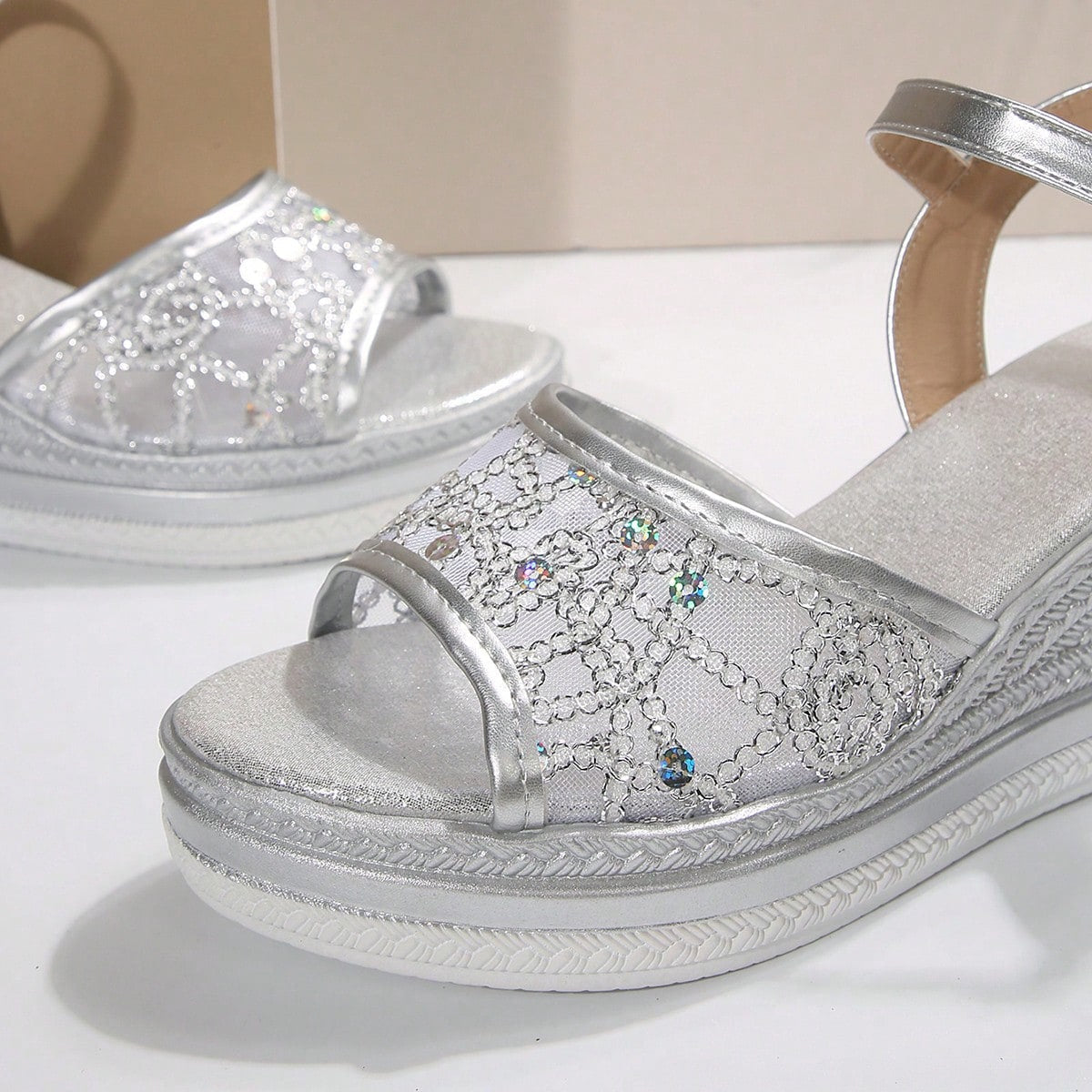 Cara - Regular Wedge Chunky Sandals
