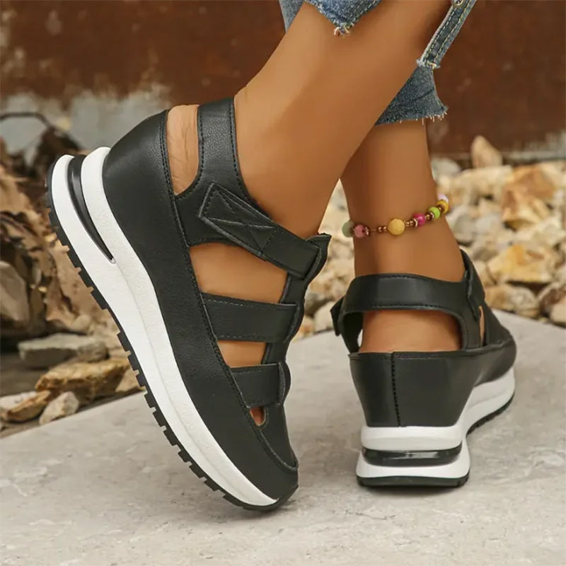 Helia™ | Sleek Comfort Strap Sandals