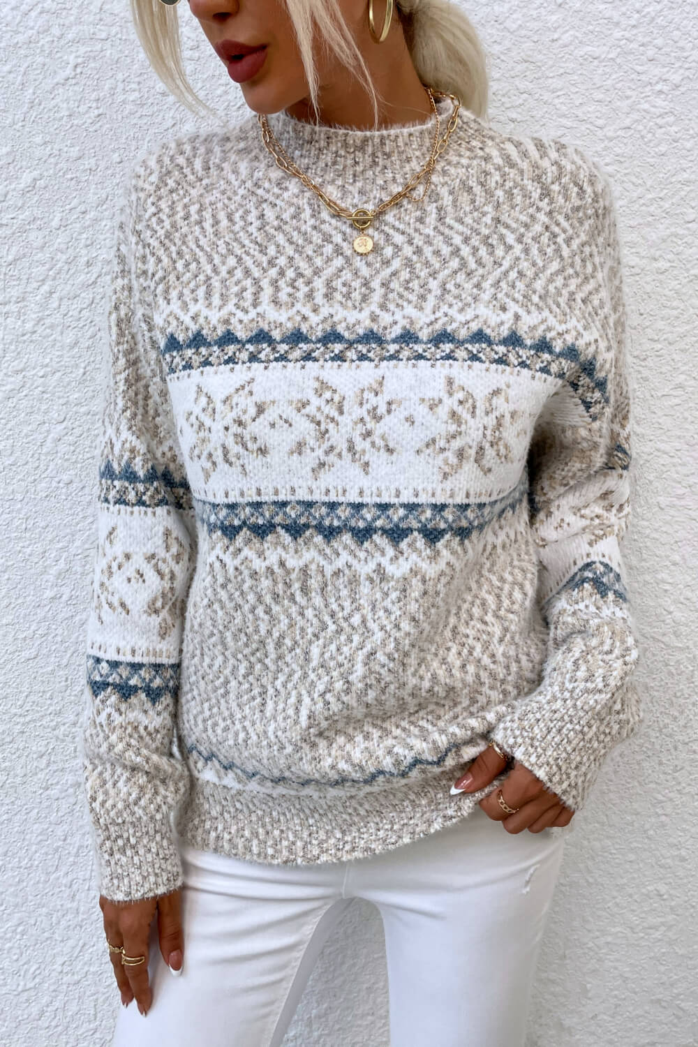 Elara™ – Soft Winter Sweater