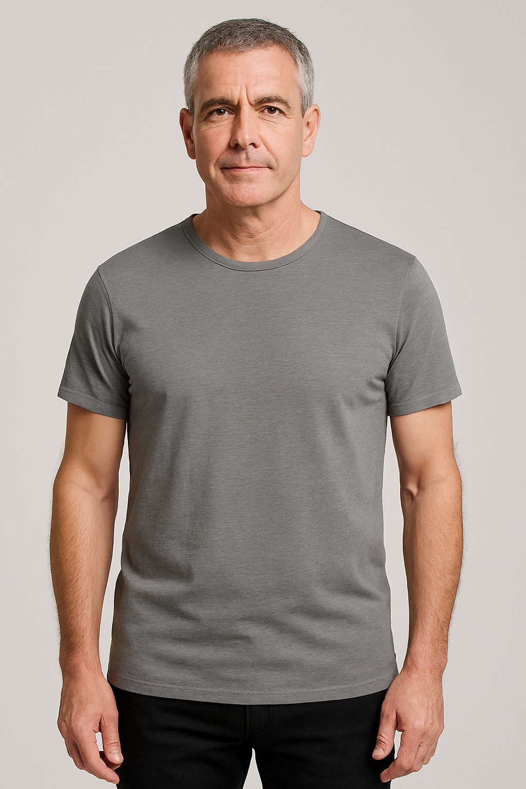 Jonatan | Classic T- Shirt