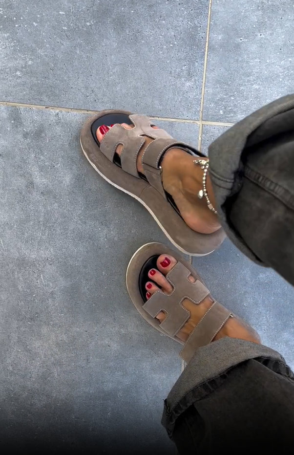 Wendy™ | Aesthetic Suede Sandals