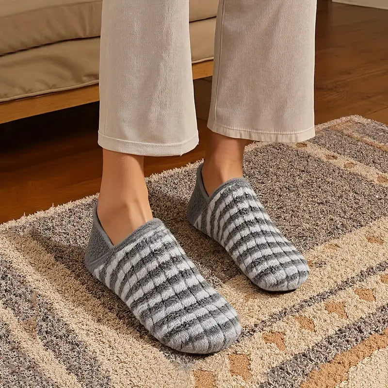 Orelia™ – Lightweight Slip-On House Slippers