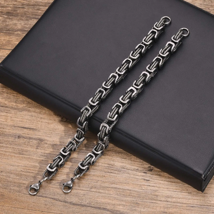Glinn - Rogue Forged Chain Cuff