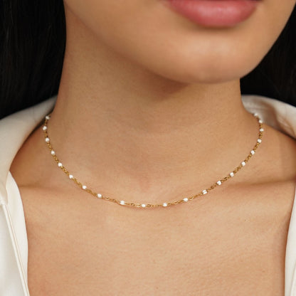 Clean White Touch Necklace